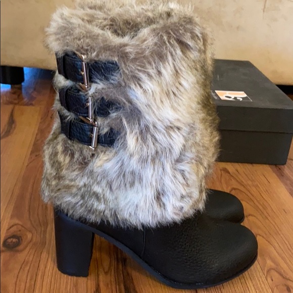 Pilar Abril Boots - Picture 4 of 7